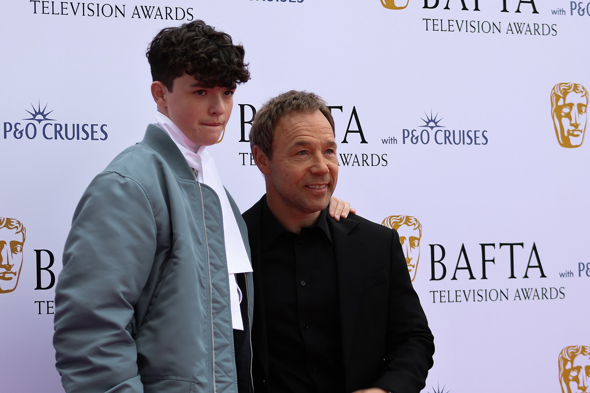 Owen Cooper et Stephen Graham, de la série Adolescence, aux BAFTA 2026
